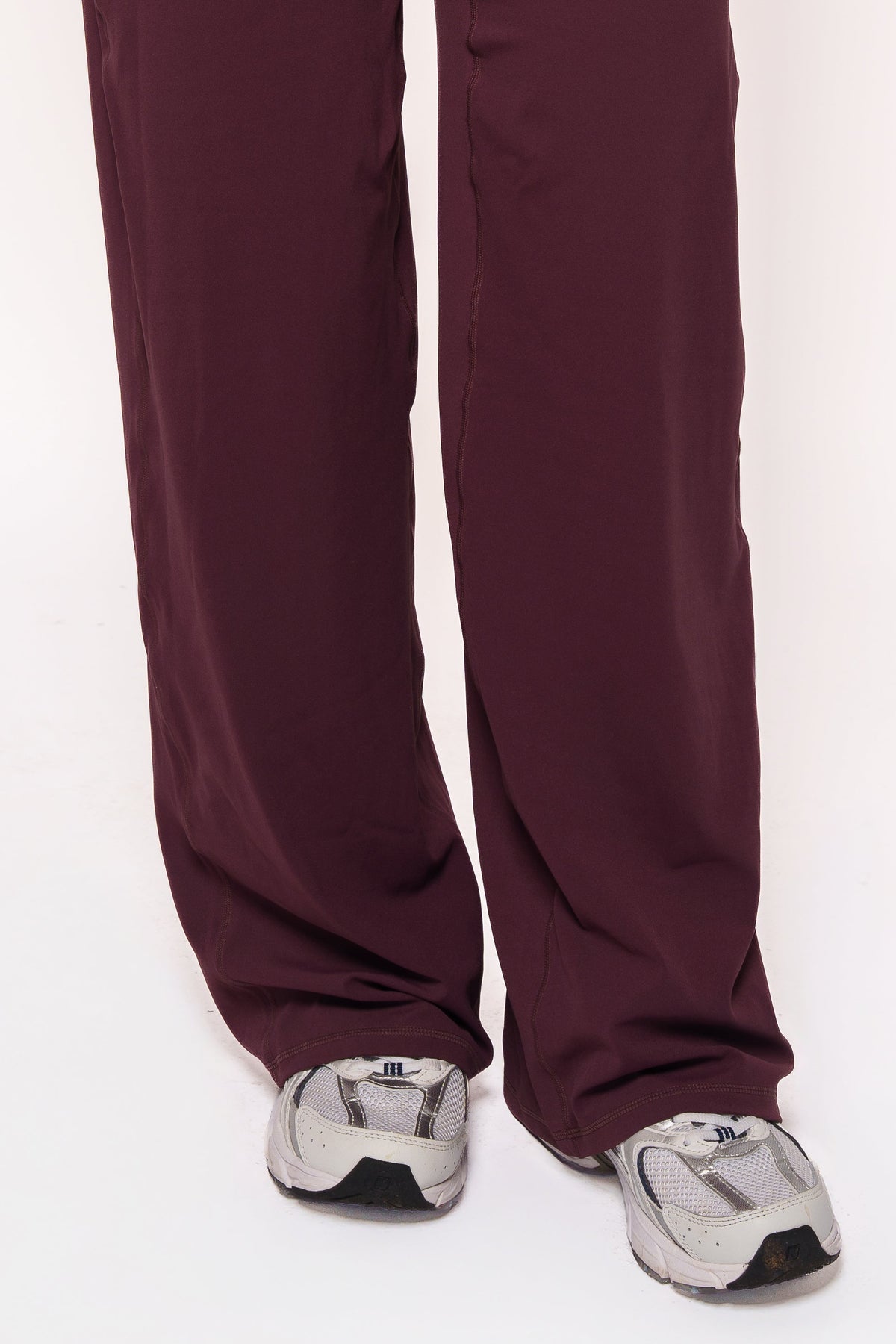 Essential Straight Legging - Berry