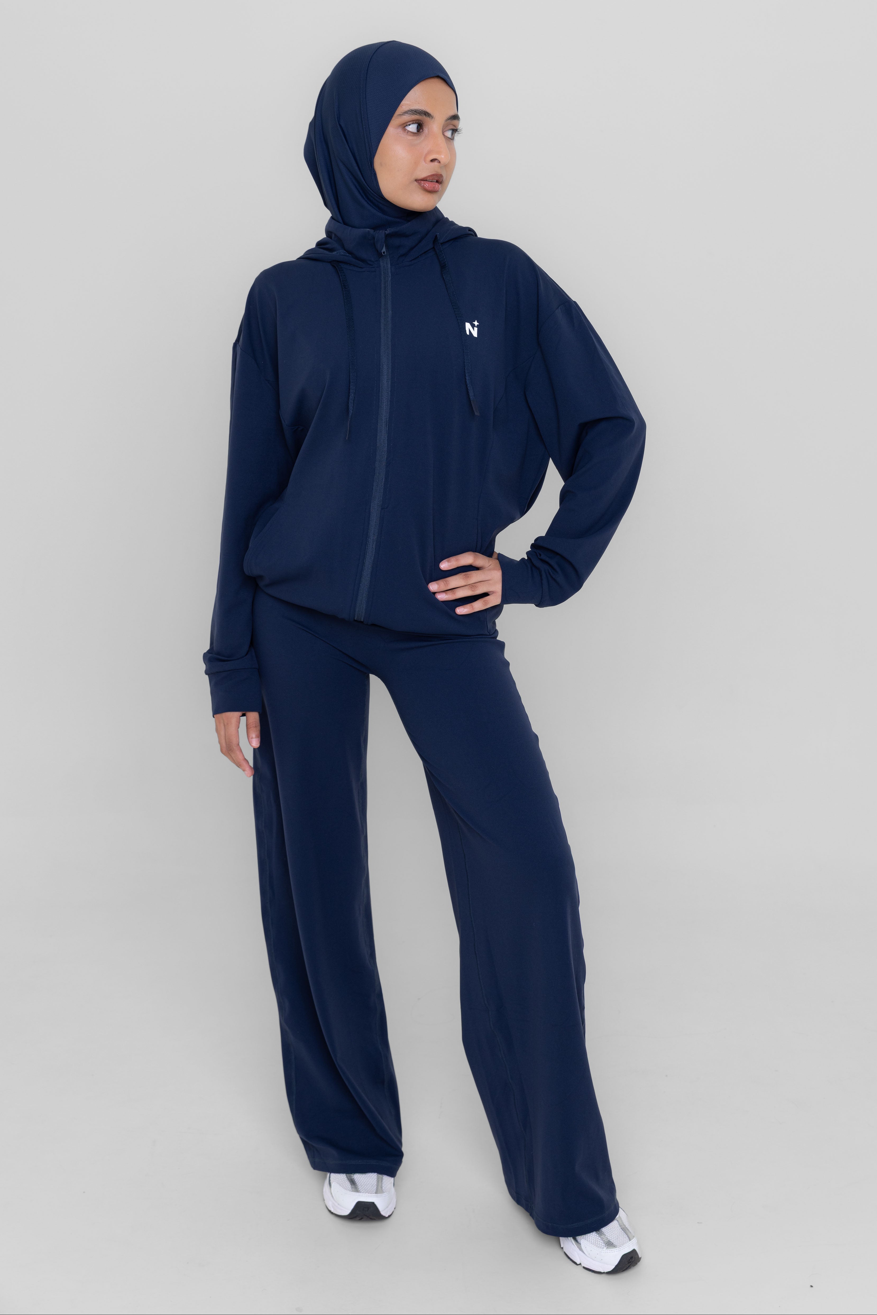 Essential Straight Legging - Navy | Pre-order ships August 5
