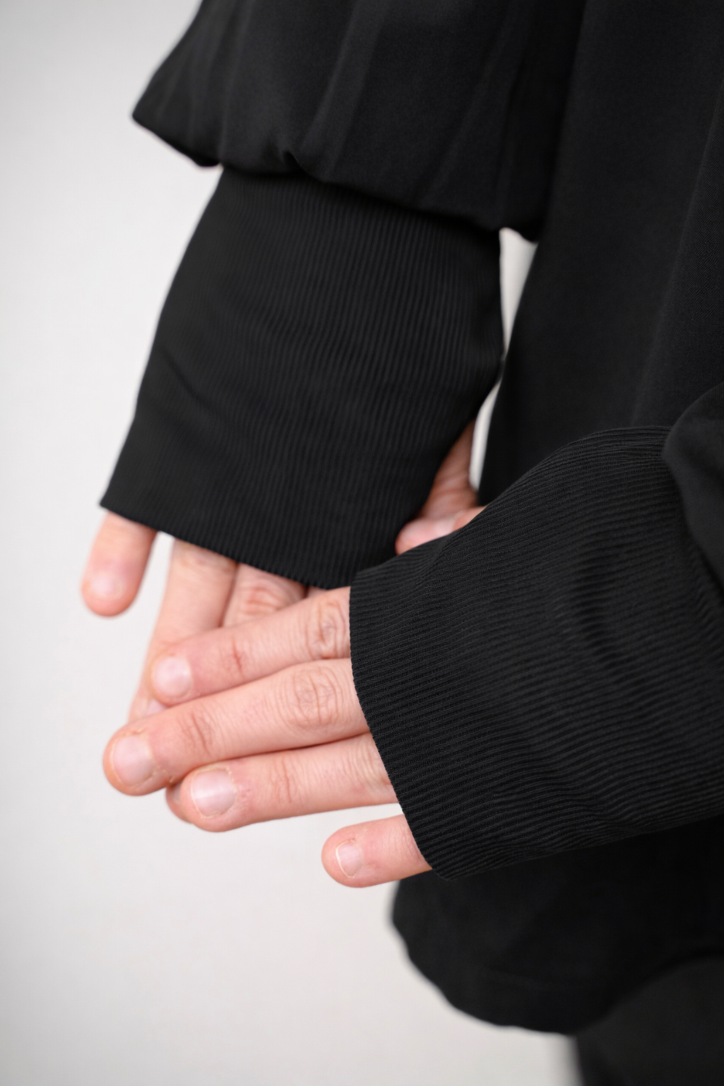 LIGHT WEIGHT ACTIVE TOP BLACK