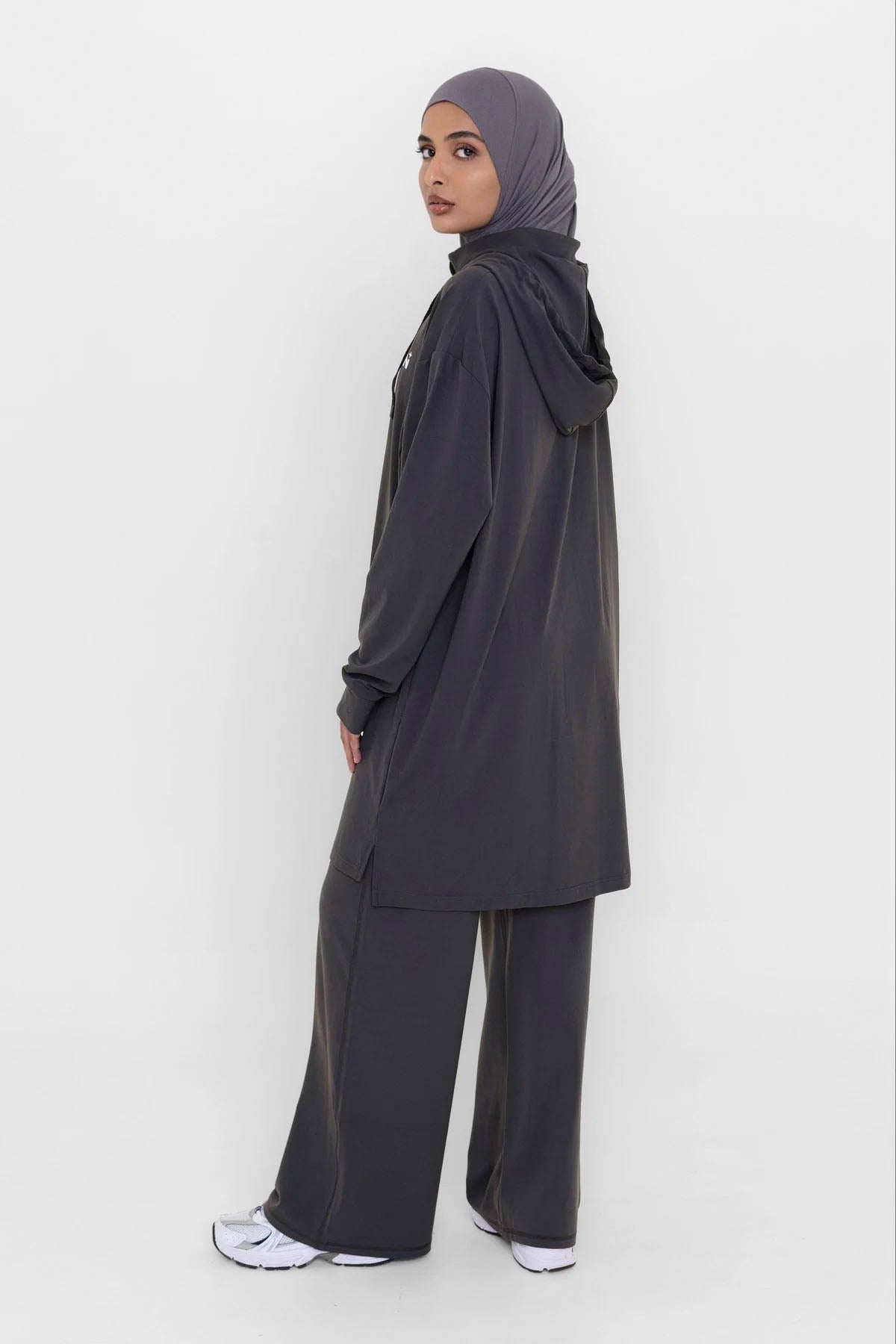Essential Zip Jacket - Graphite