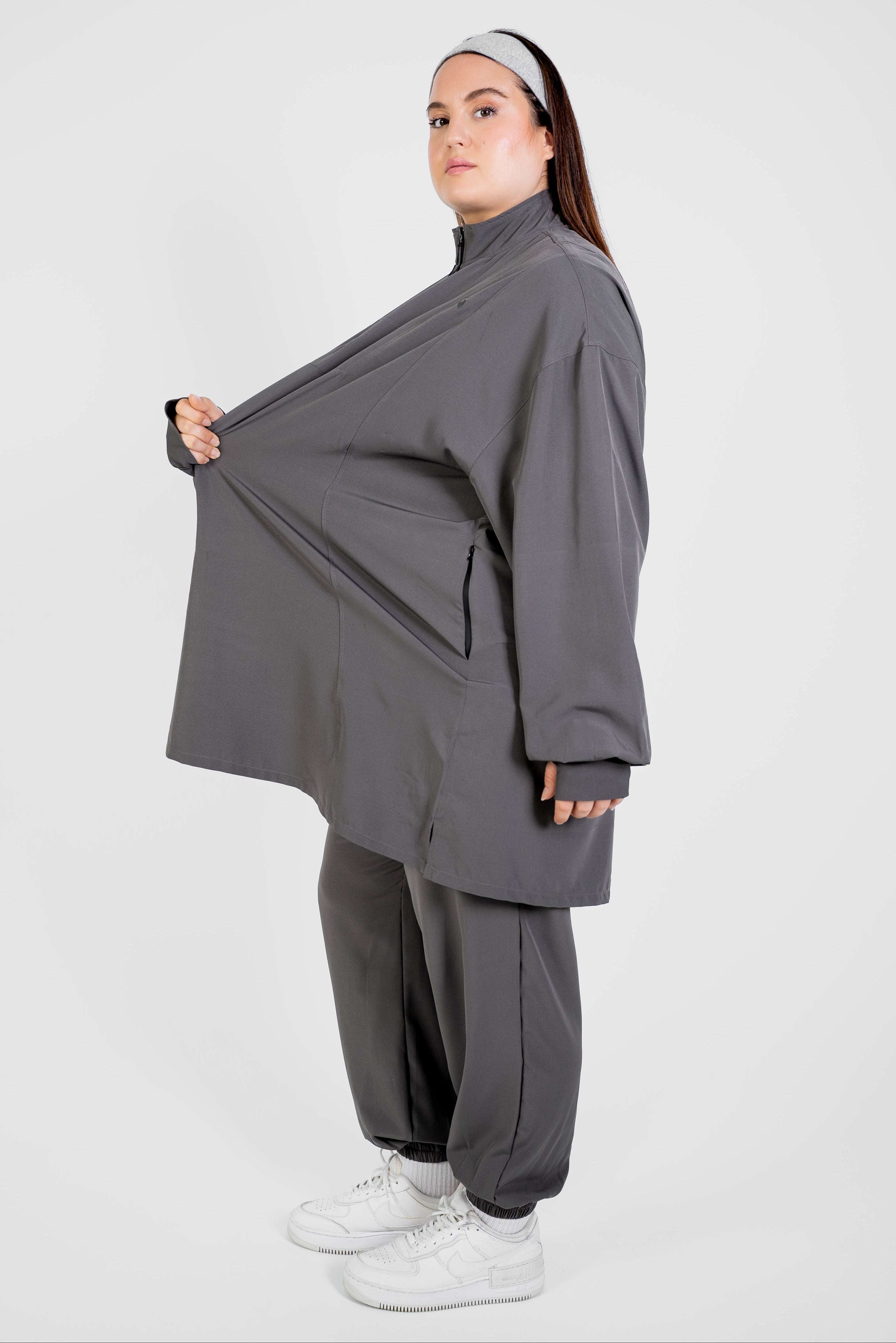 LIGHT WEIGHT ACTIVE TOP -  DARK GREY