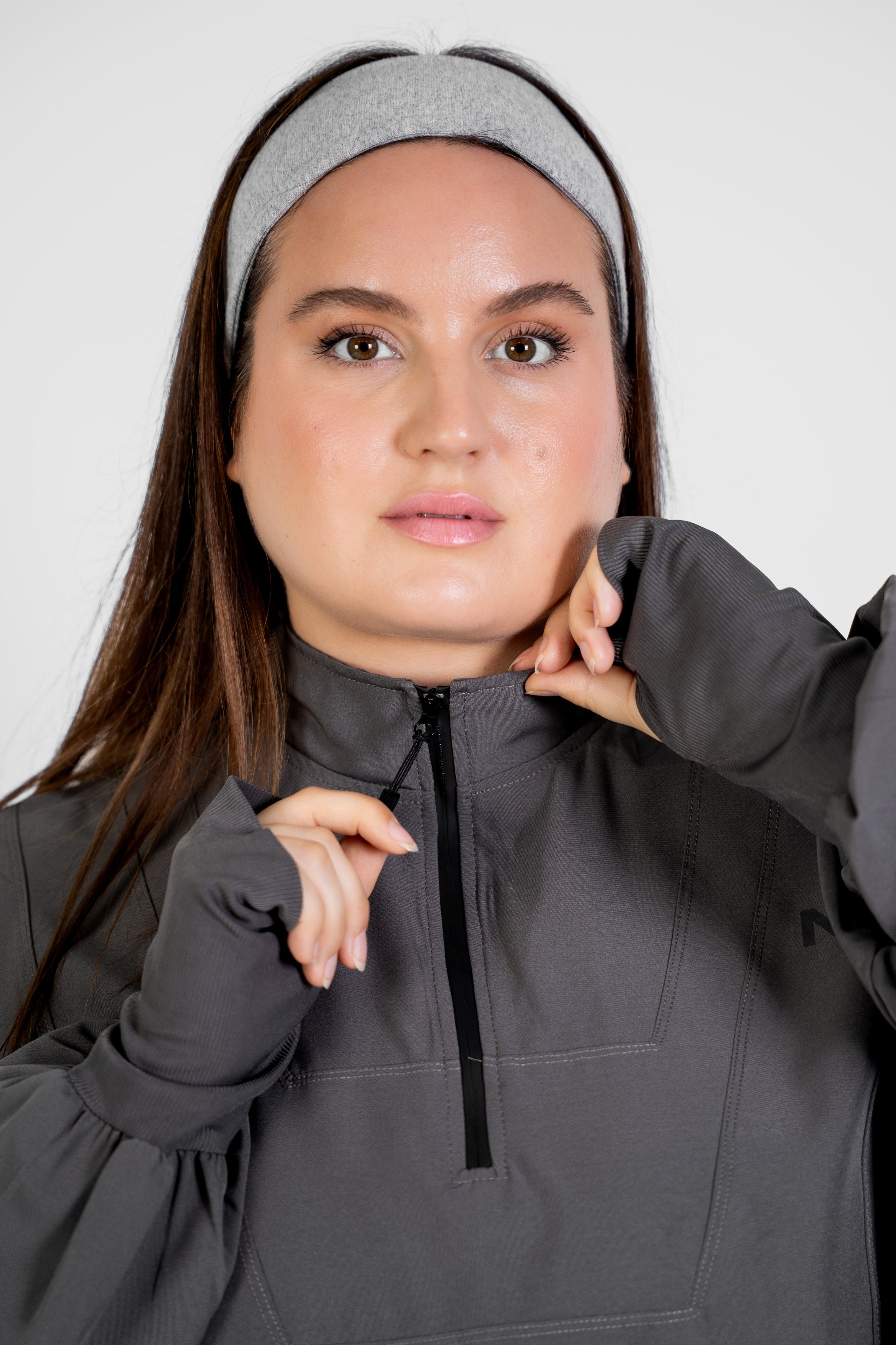 LIGHT WEIGHT ACTIVE TOP -  DARK GREY