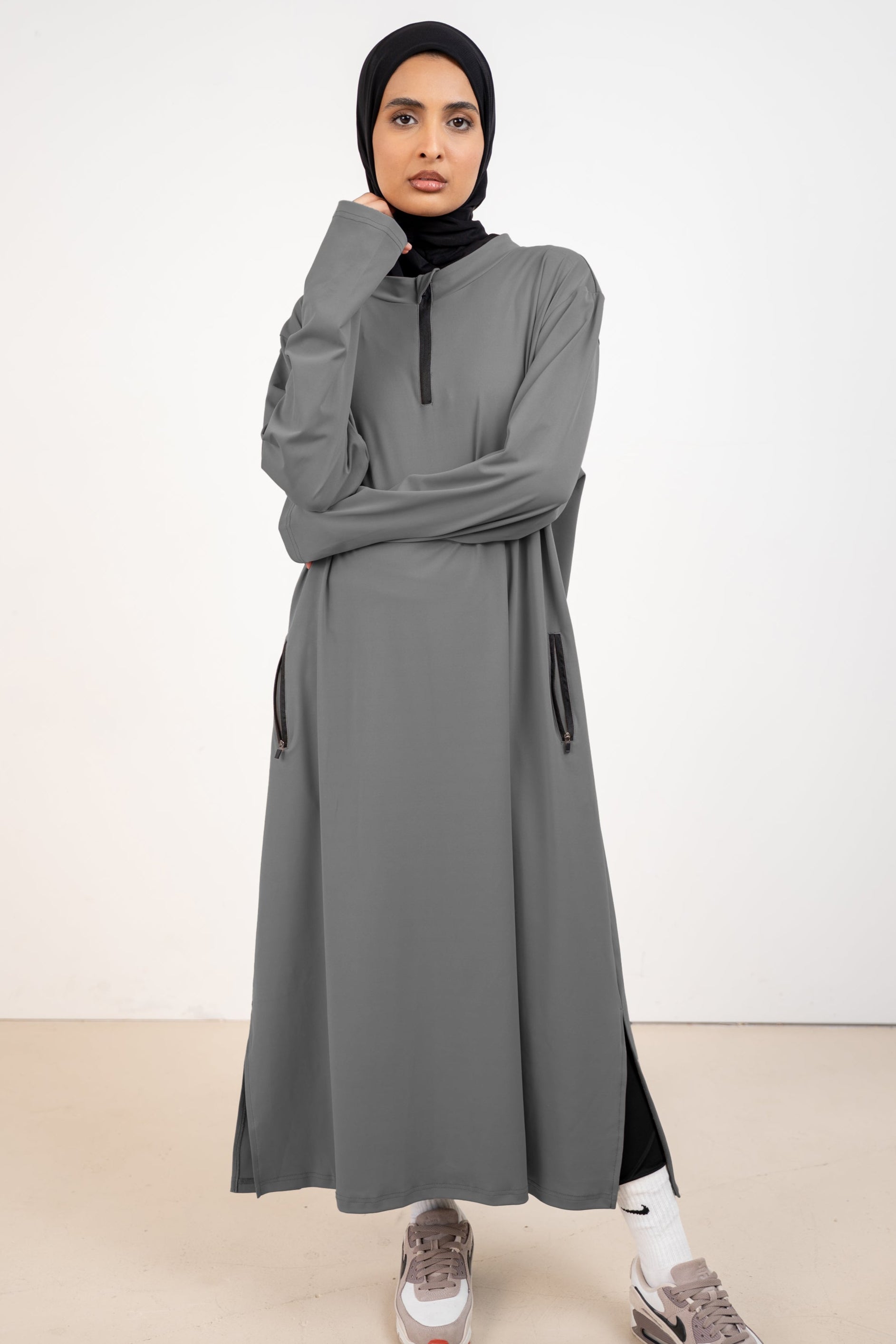 SPORT ABAYA IRON (PRE-ORDER: Verzending op 25-8) 